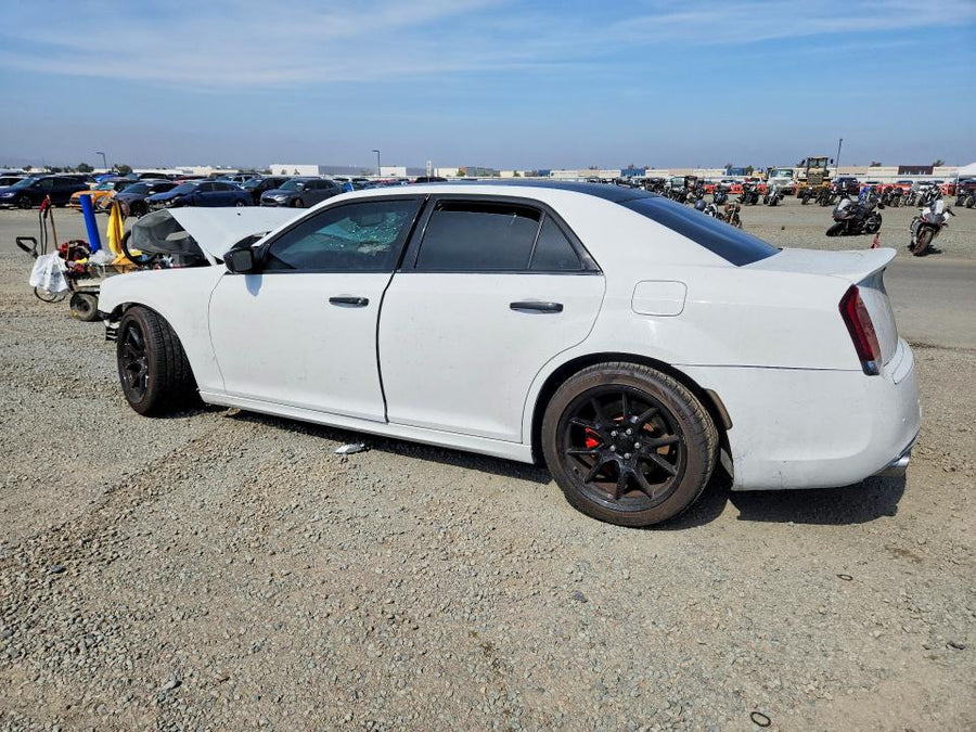2013 Chrysler 300 SRT8 auction photo 2