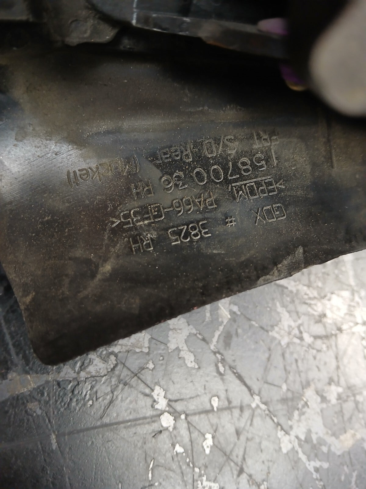 2006-2009 Pontiac Solstice Saturn Sky Passenger RH Weather Strip Seal 15870036