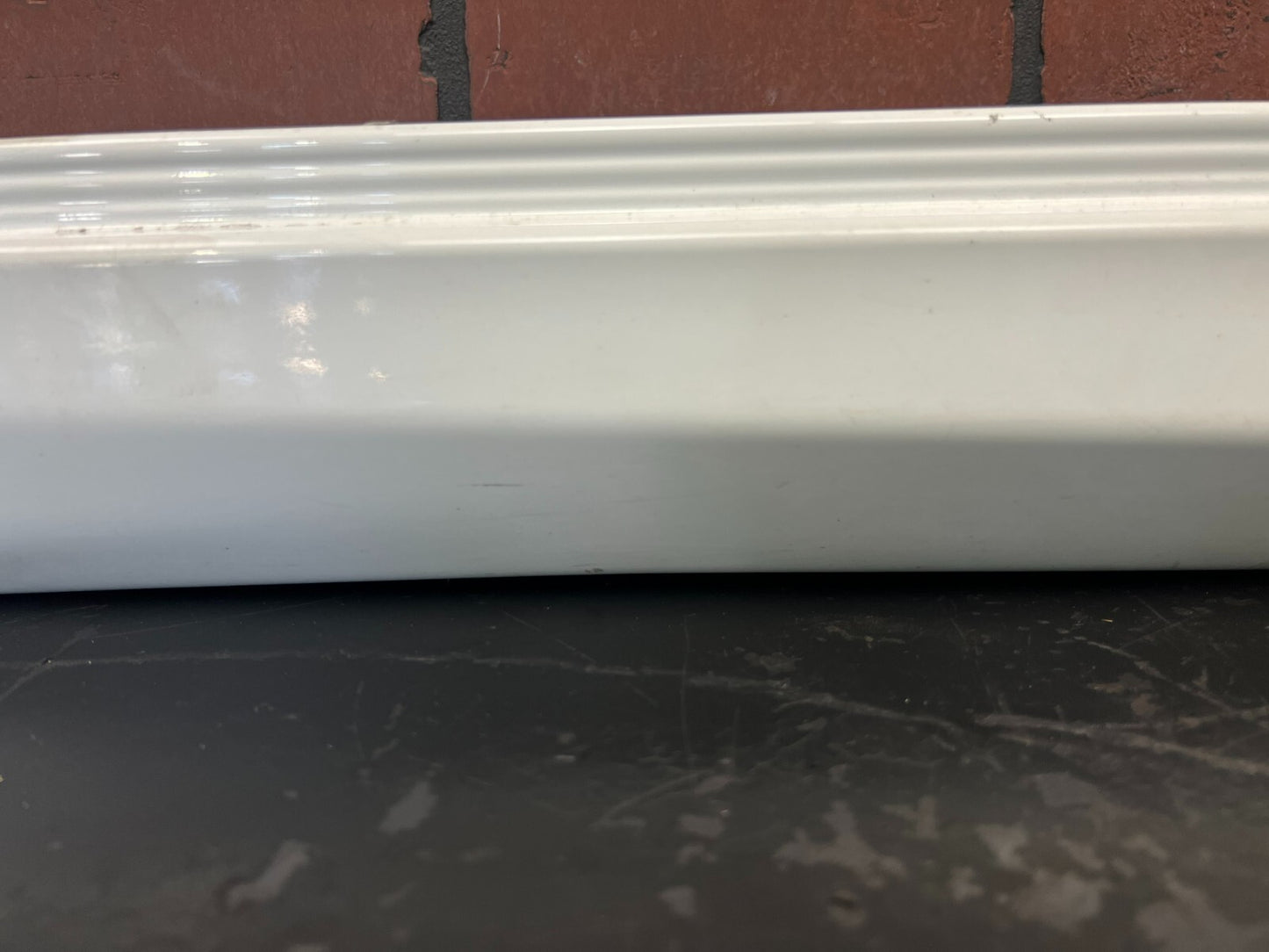 2012-2018 DODGE CHARGER SRT LEFT SIDE SKIRT ROCKER COVER PANEL BRIGHT WHITE OEM