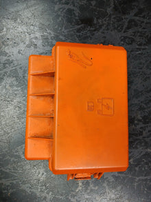 2006-2007 Dodge Charger SRT-8 Hood Fuse Box Lid Cover Orange 16238ac