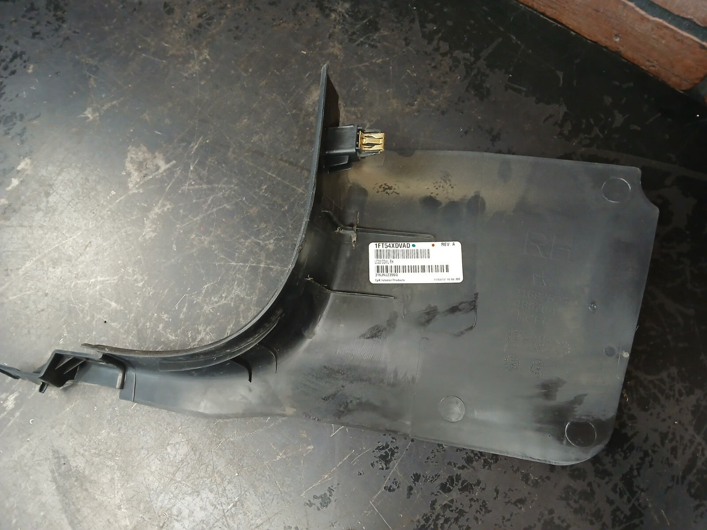2008-2014 Dodge Challenger Interior Passenger RH Side Cowl Trim Panel 1ft54xdvad