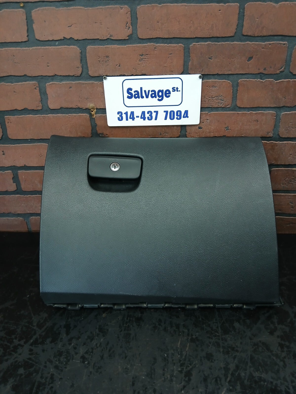 2011-2021 Jeep Grand Cherokee Dash Black Complete Glove Box Assembly 01449129bl