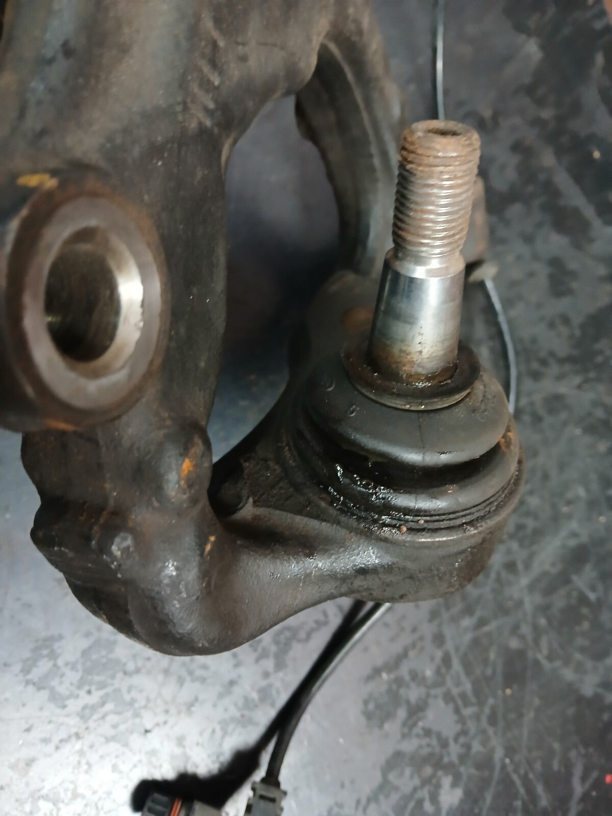 2006-2014 Charger Challenger 300 SRT8 Front Driver LH Spindle Knuckle 05290545AB