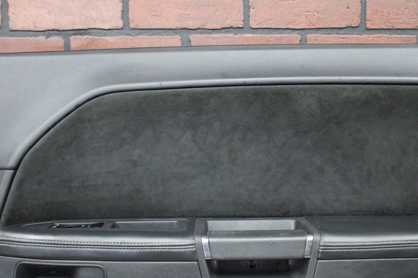 11-14 Dodge Challenger SRT Interior Front Passenger RH Door Panel 1FU101DVAL OEM