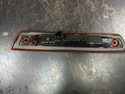 2005-2010 Jeep Grand Cherokee Third 3rd High Mounted Brake Stop Light Lamp
