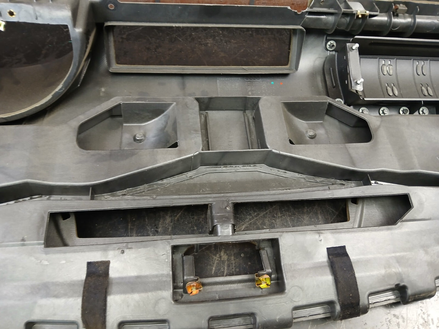 2004-2008 Audi A4 S4 Black Dashboard Dash Panel Upper Trim 8e1 857 033a Damage