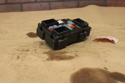08-11 Suburban 1500 Yukon Escalade Interior Cabin Fuse Box Relay OEM 25815391_01