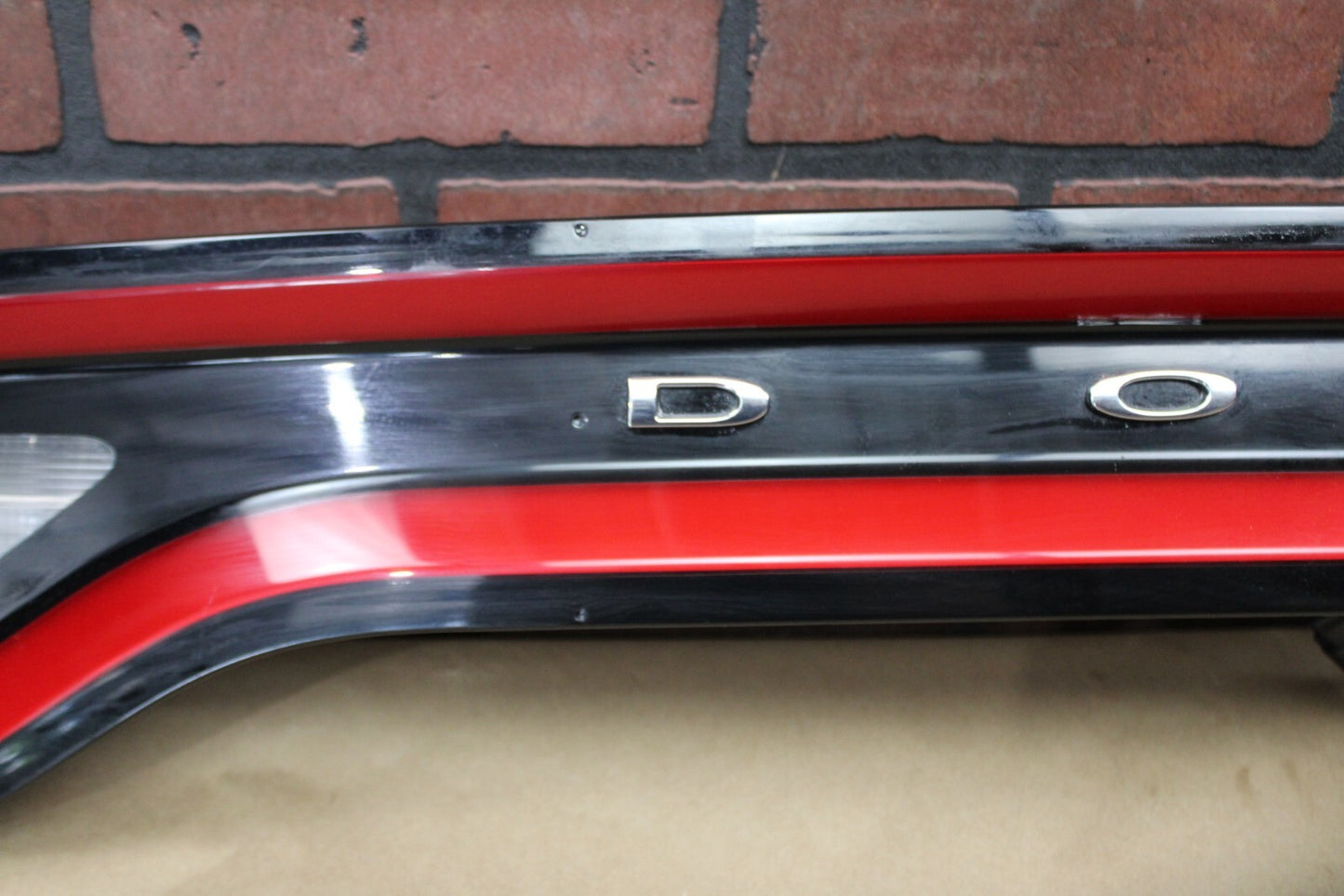2015-2023 DODGE CHARGER REAR CENTER LED TAIL REVERSE LIGHT STOP LAMP LIGHT OEM