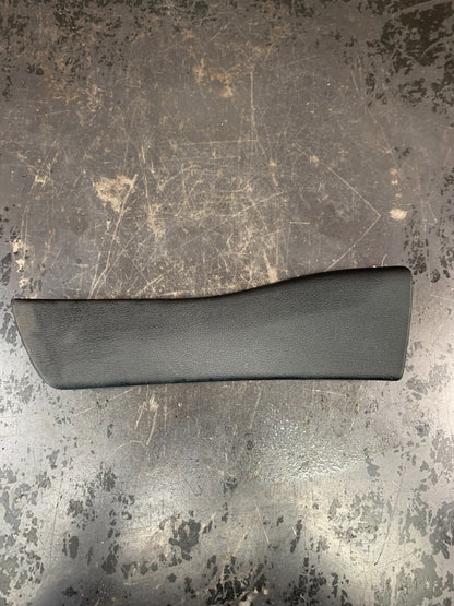 2011-2021 JEEP GRAND CHEROKEE REAR LEFT DOOR SILL SCUFF PLATE OEM 1LY87DX9AB