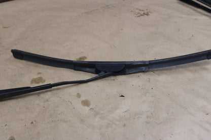 05-10 Jeep Grand Cherokee Front Windshield LH RH Wiper Arm Set Pair Left Right