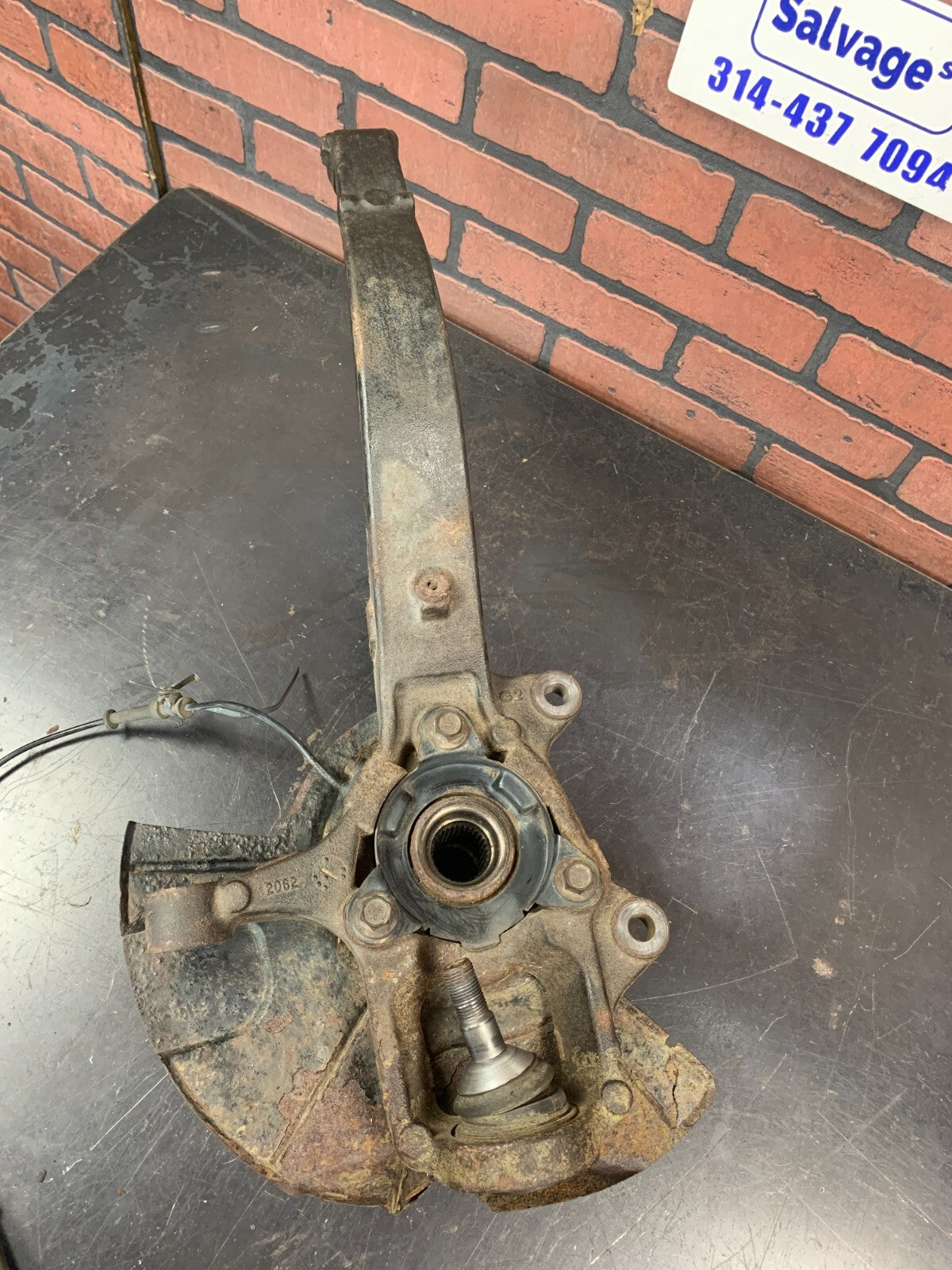 11-15 Jeep Grand Cherokee SRT Front Passenger RH Side Spindle Knuckle Assembly