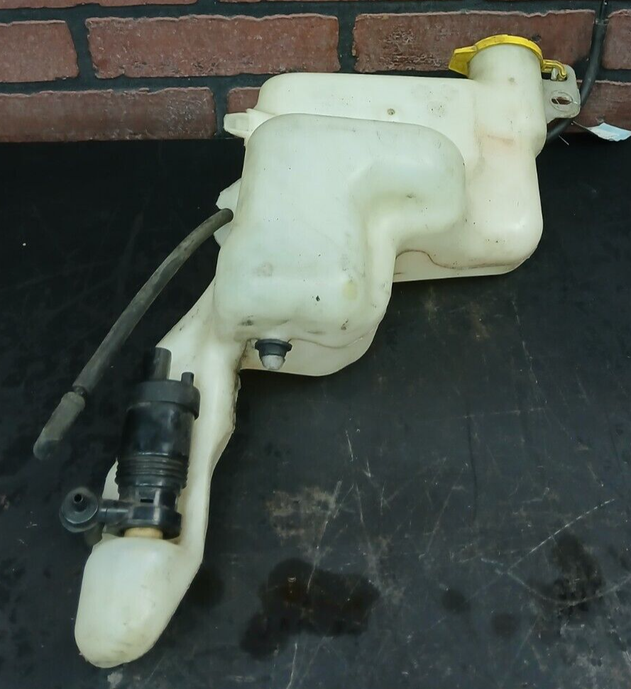 2007-2012 Dodge Caliber Jeep Windshield Washer Fluid Tank Reservoir 05303789af