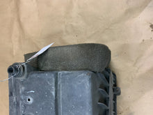 2009-2014 GM Suburban Tahoe Yukon Escalade Sierra Air Intake Filter Cleaner Box