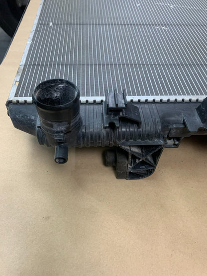 2014-2019 Ram 1500 EcoDiesel 2500/3500 6.4 Engine Cooling Radiator Assembly 195k