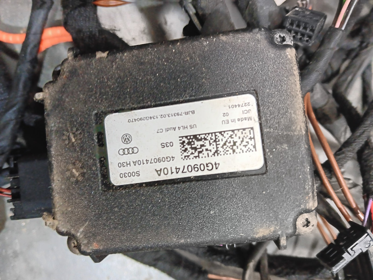 2011-18 Audi A8L 4.0T Interior Main Body Dash Wire Wiring Harness with Fuse Box