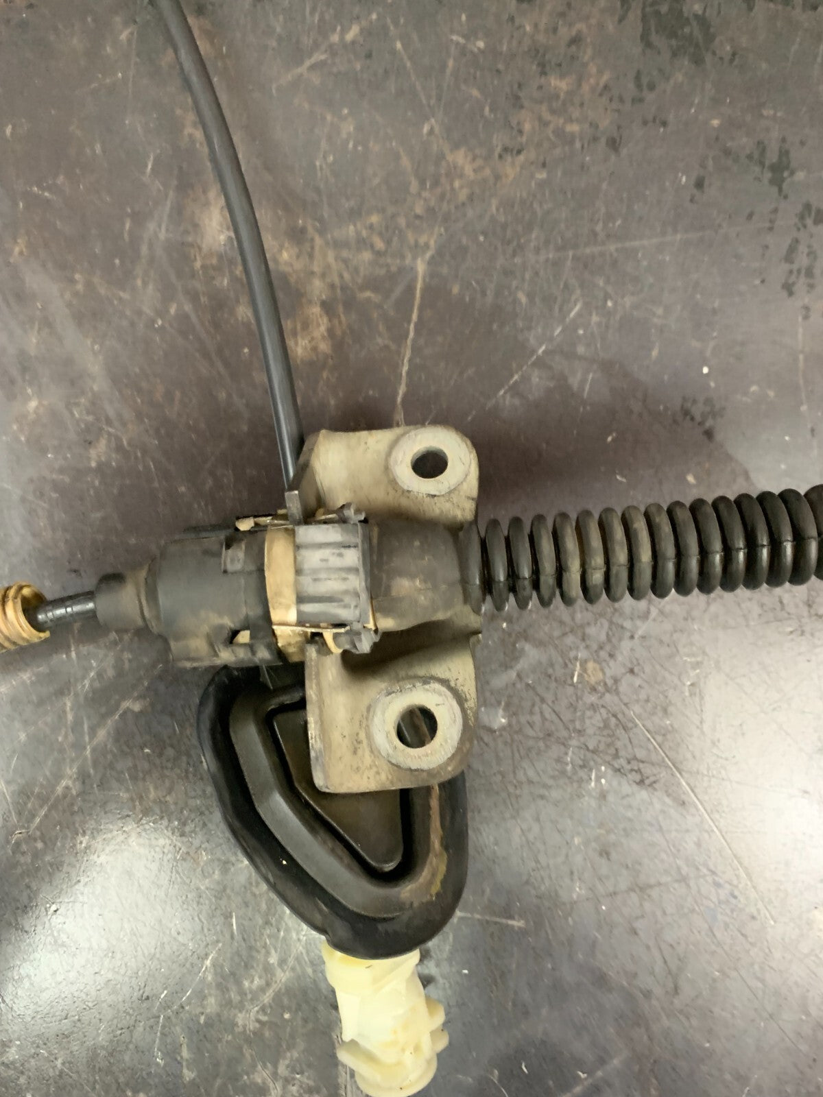 05-13 Grand Cherokee Commander Auto Transmission Shifter Cable OEM 52109699