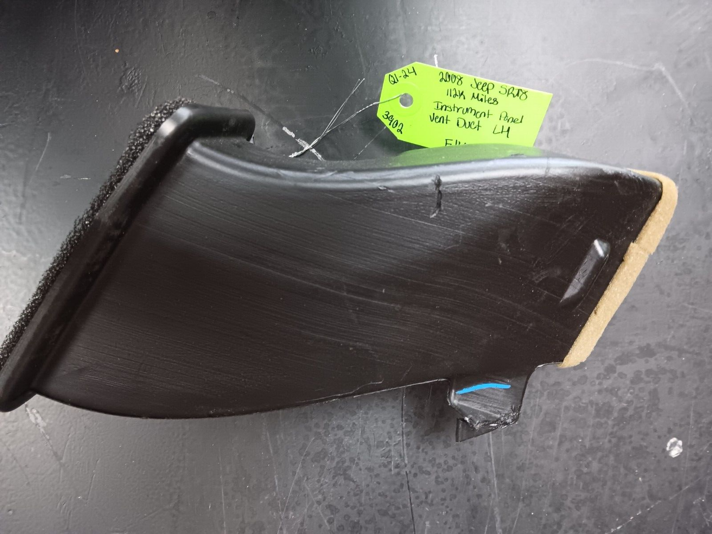2008 Jeep Grand Cherokee Driver LH Instrument Panel Dash Vent Duct 55117075aa