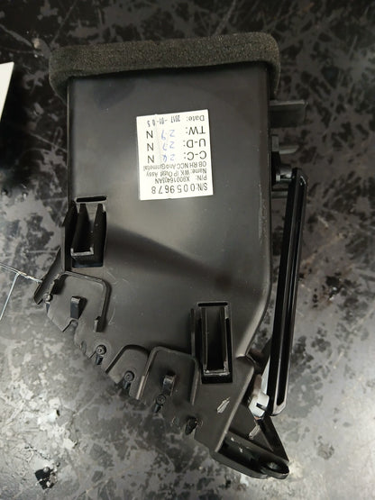 17 Jeep Grand Cherokee Front Dash Passenger RH Side Air Vent x90016403an Damaged
