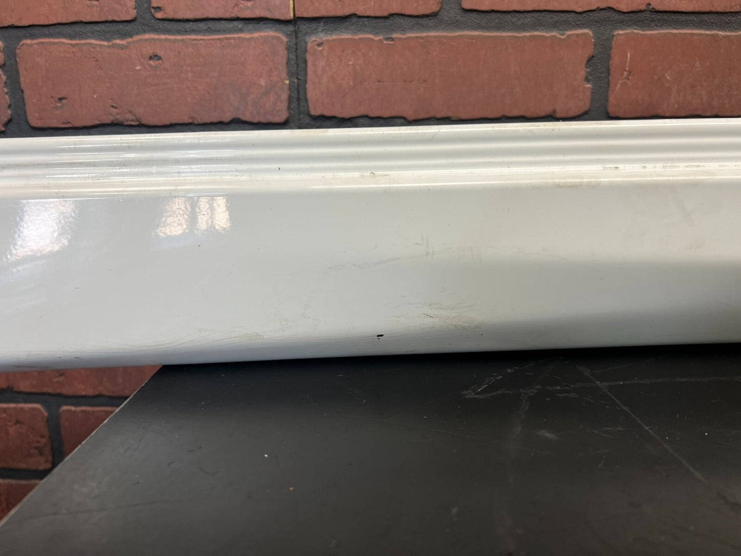 2012-2018 DODGE CHARGER SRT LEFT SIDE SKIRT ROCKER COVER PANEL BRIGHT WHITE OEM