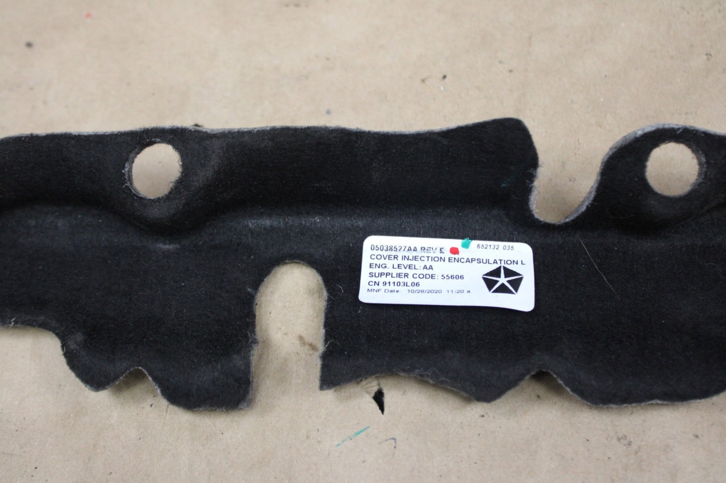 2011-2024 DODGE CHALLENGER CHARGER 6.4L FUEL RAIL COVER OEM SET PAIR 05038527AA