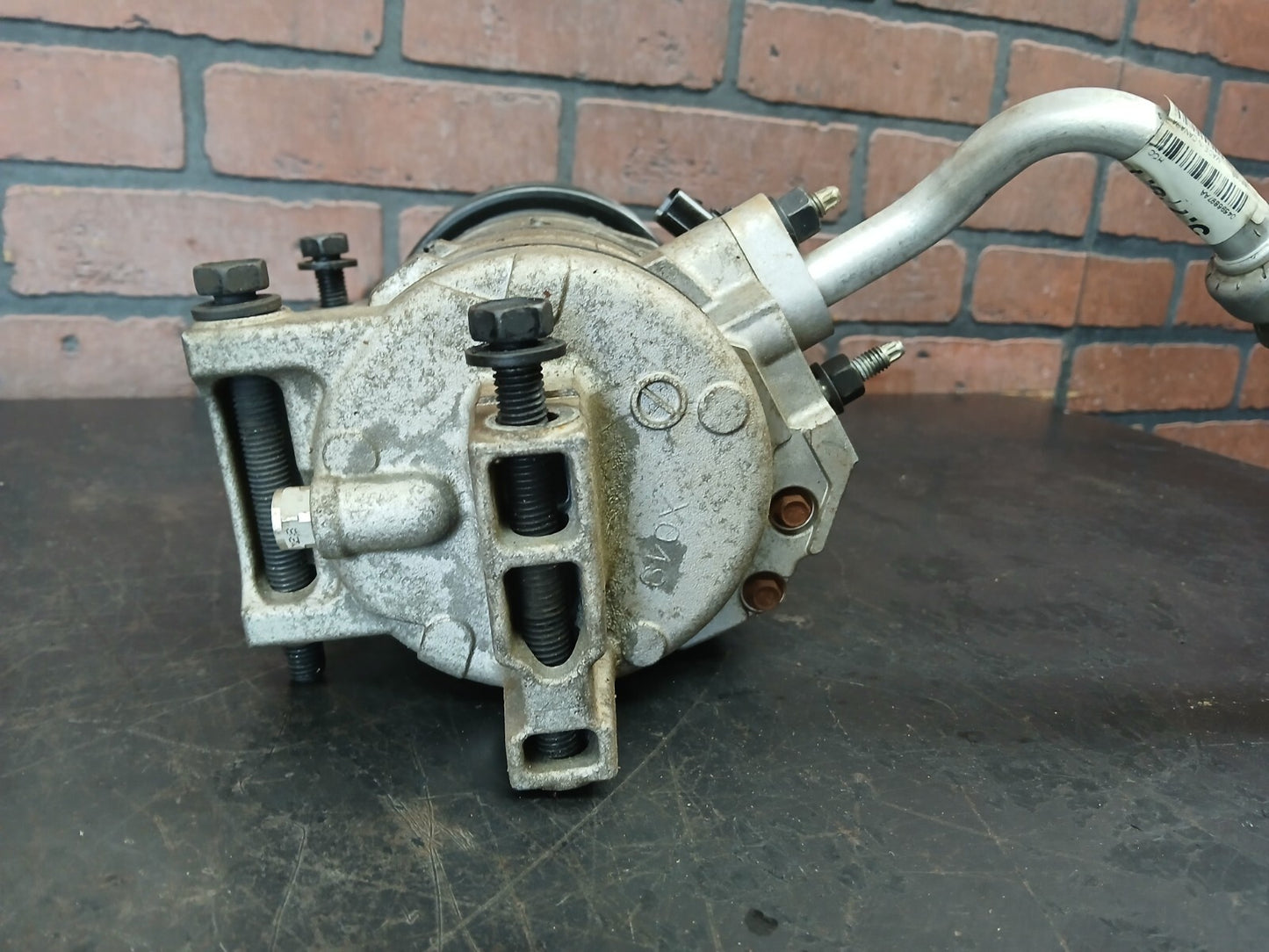 2005-2010 Charger Challenger 300 6.1L A/C Compressor 04596492ac w/ Tube