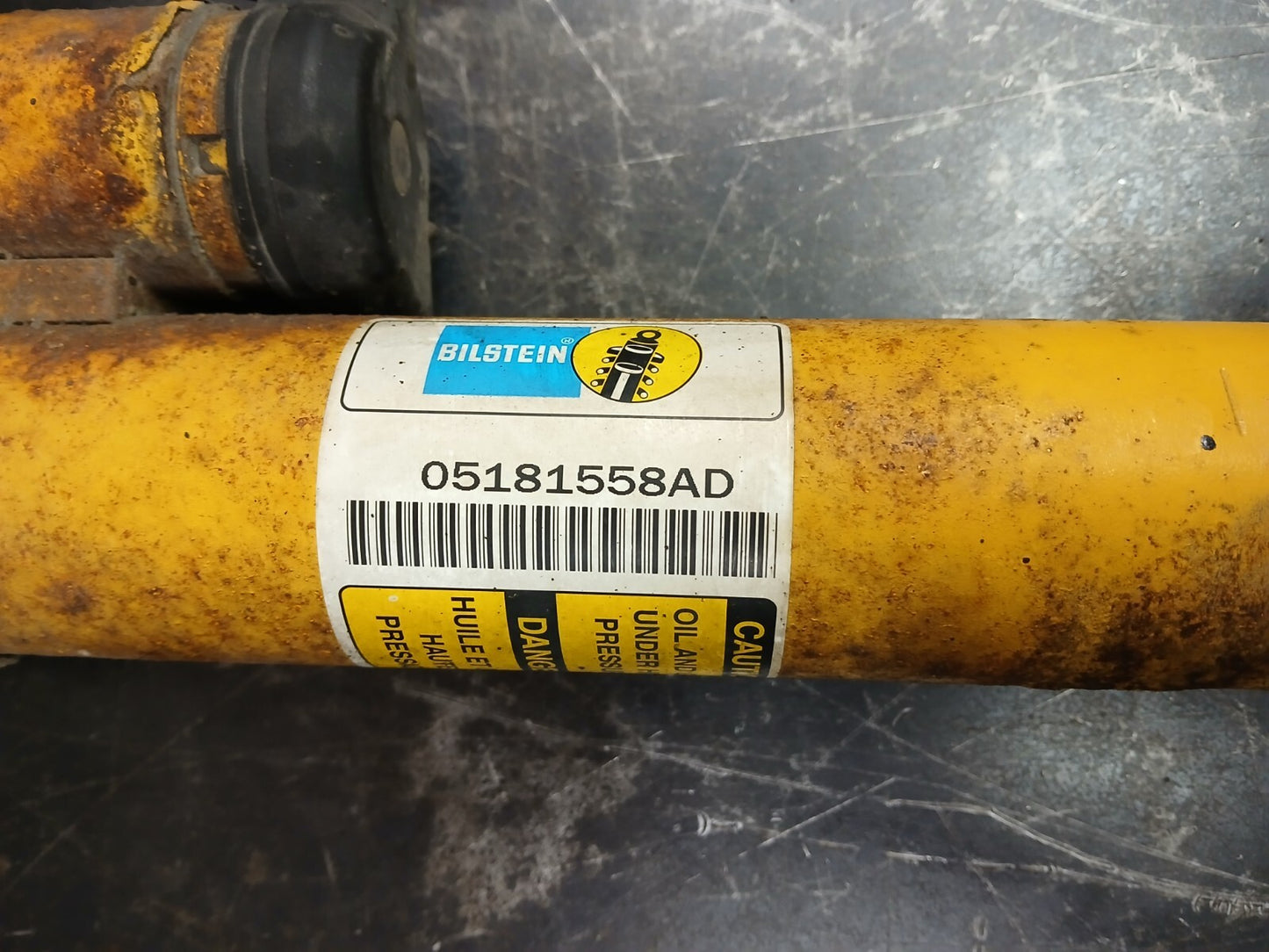 2013-2022 Dodge Challenger Rear Driver LH Side Shock Absorber Strut 05181558ad