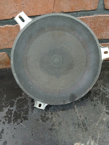 2005-2010 Jeep Grand Cherokee 6.5in Round Speaker 05081670ab