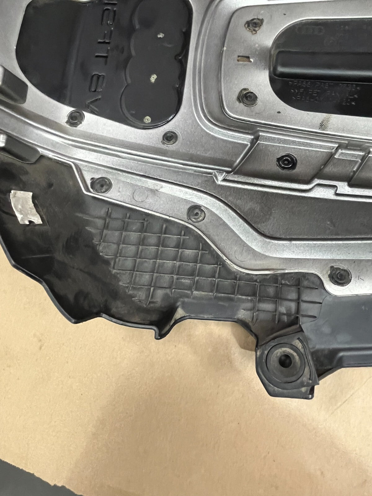 2013-2018 AUDI A8 QUATTRO 4.0L - V8 TFSI Engine Cover 079 103 925 AC