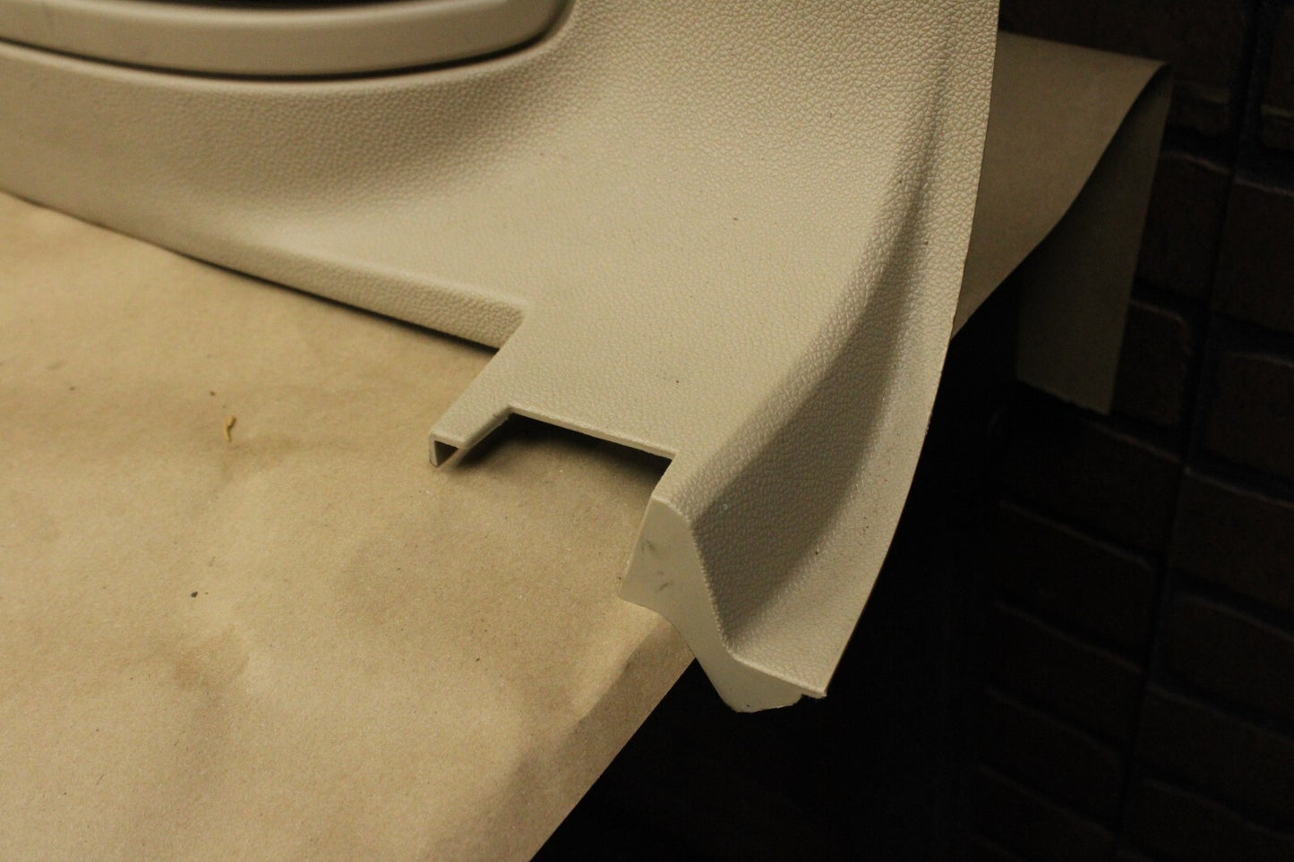 2009-2012 Cadillac Escalade Passenger RH Interior Lower Quarter Panel Trim Beige