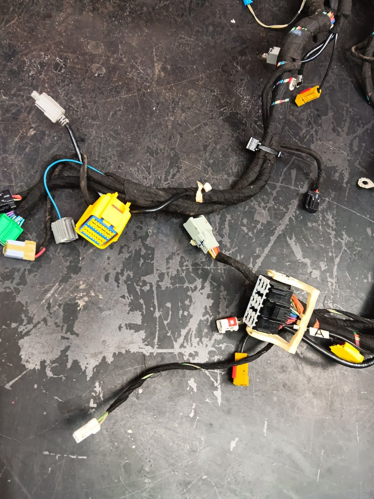 2012 Dodge Challenger SRT8 Instrument Panel Dash Wiring Harness 05035300AC