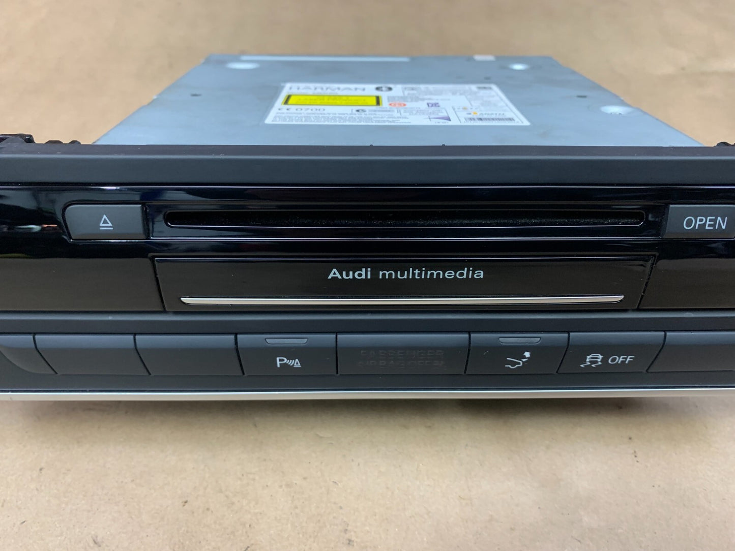 2012-2018 Audi A5/A6/A7 Quattro AM FM CD MP3 Radio Receiver 4G1 608 071 OEM