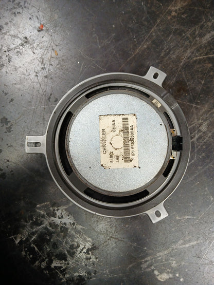 2008-2011 Challenger Grand Cherokee Audio Speaker Set 68025300aa 05030479aa