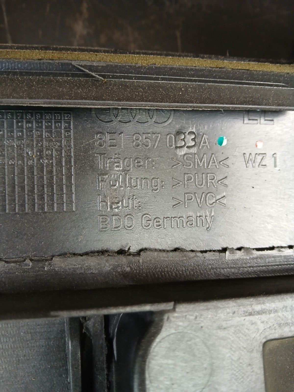 2004-2008 Audi A4 S4 Black Dashboard Dash Panel Upper Trim 8e1 857 033a Damage