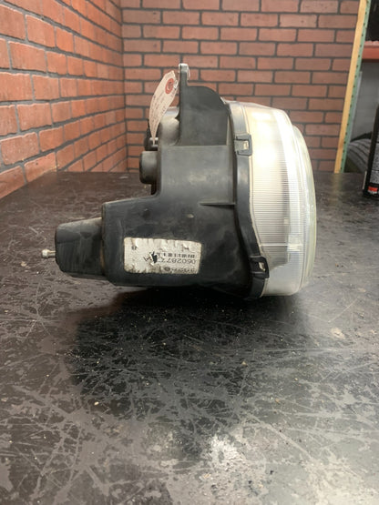 2008-2014 DODGE CHALLENGER LEFT SIDE/DRIVER SIDE HEADLIGHT LAMPLIGHT OEM