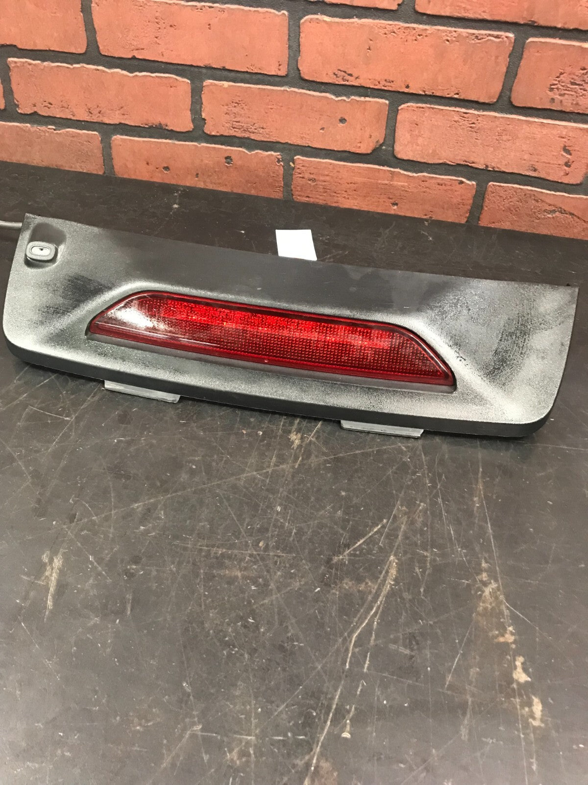 2007 2008 2009 2010 2011 2012 Dodge Caliber Third Brake Light Assembly 0530375AD
