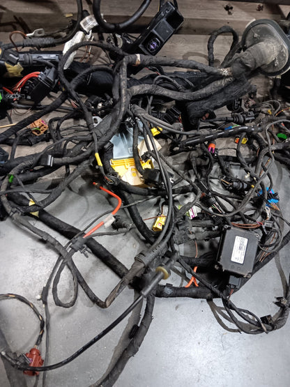 2011-18 Audi A8L 4.0T Interior Main Body Dash Wire Wiring Harness with Fuse Box