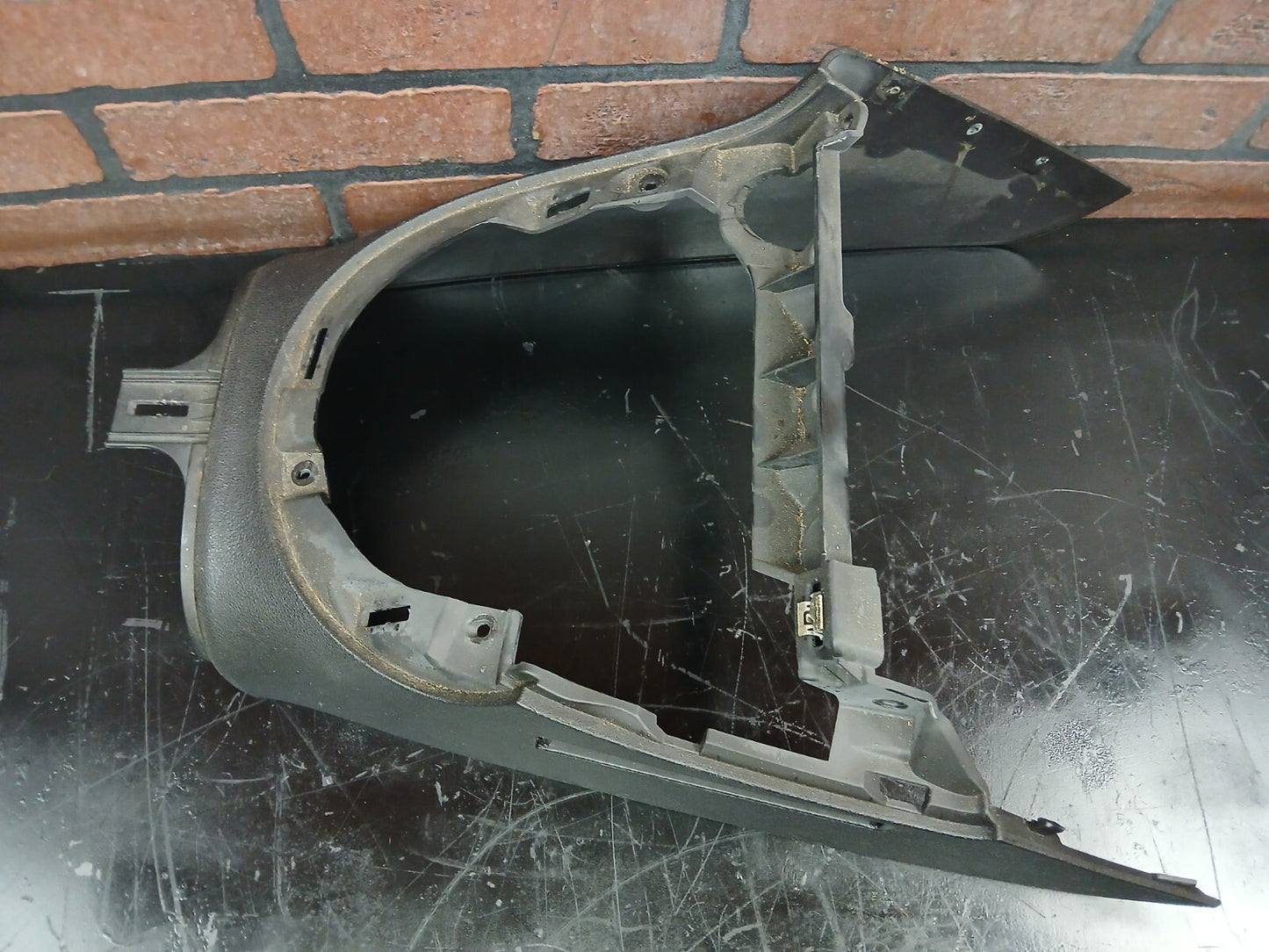 2006-2010 Pontiac Solstice Saturn Sky Center Console Shifter Bezel aah51722