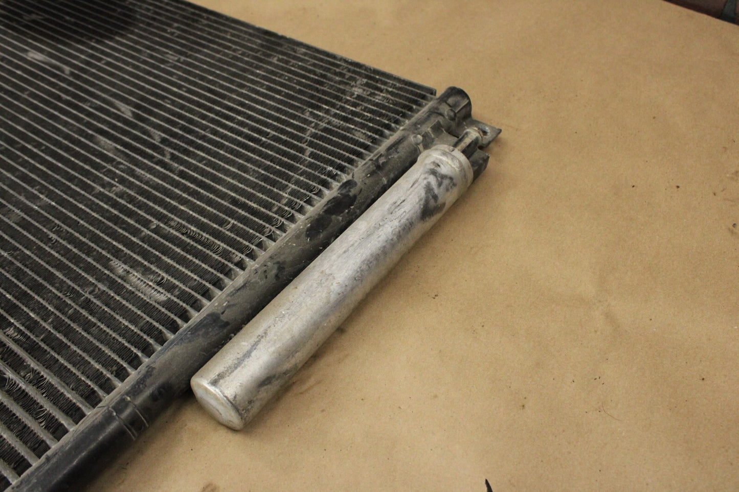 06-23 Charger 08-23 Challenger Magnum 05-14 Chrysler 300 A/C Condenser Assembly