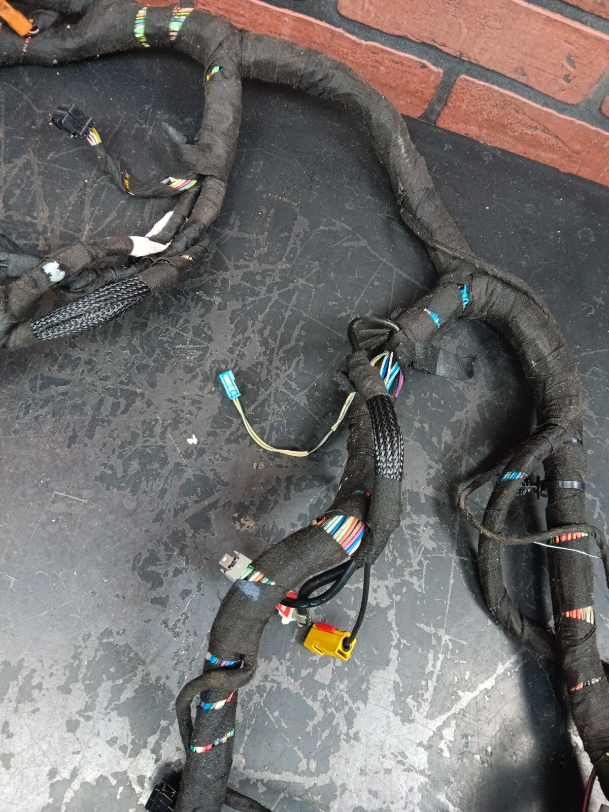 2012 Dodge Challenger SRT8 Instrument Panel Dash Wiring Harness 05035300AC
