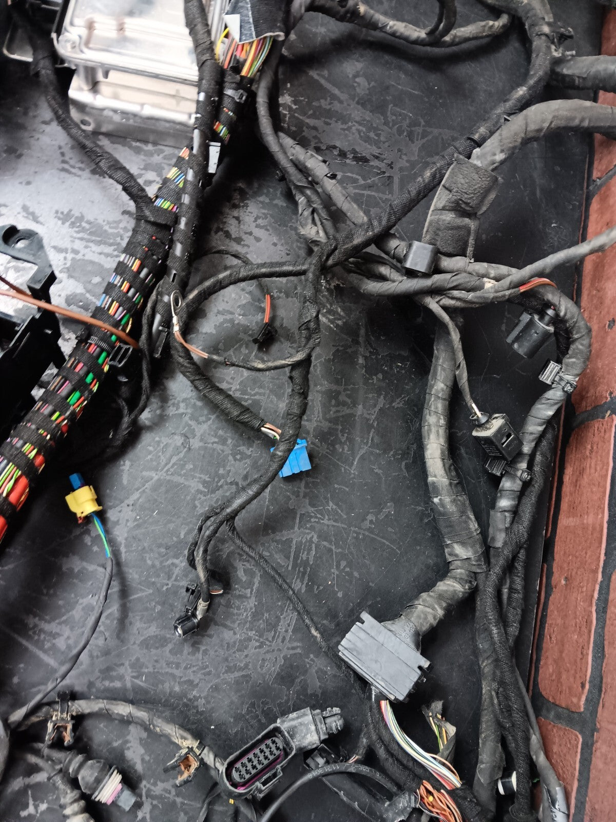 2011-18 Audi A8L 4.0T Interior Main Body Dash Wire Wiring Harness with Fuse Box