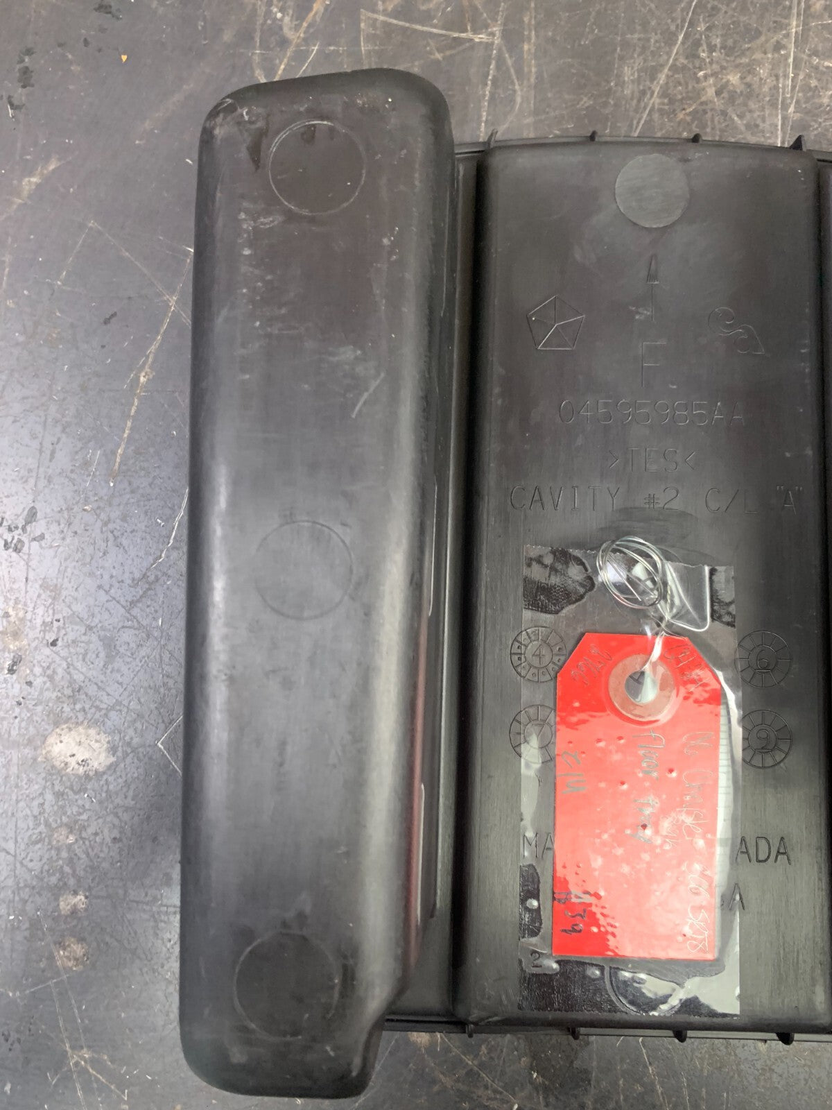 2005-2007 Dodge Chrysler Floor Console Tray Mopar OEM 04595985AA
