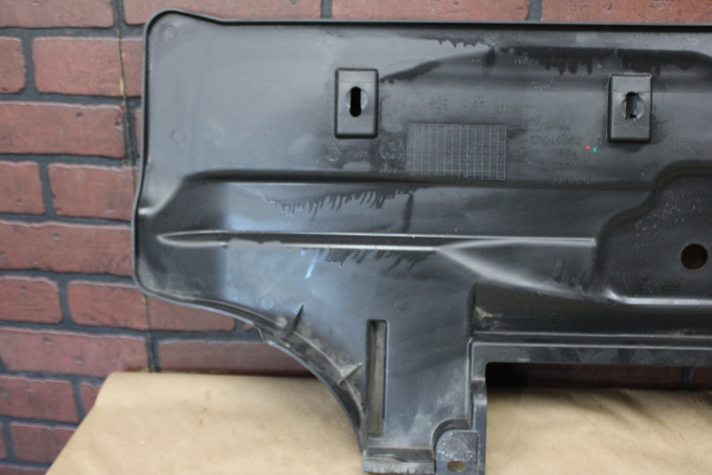 2011-2023 DODGE CHARGER REAR RIGHT UNDERBODY SPLASH SHIELD GUARD OEM TORQUE BOX