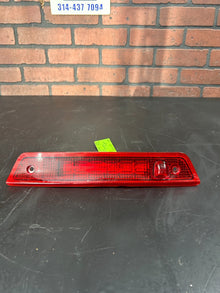 05 06 07 08 09 10 Jeep Grand Cherokee Third Brake Light LED 3rd High Mount Lamp