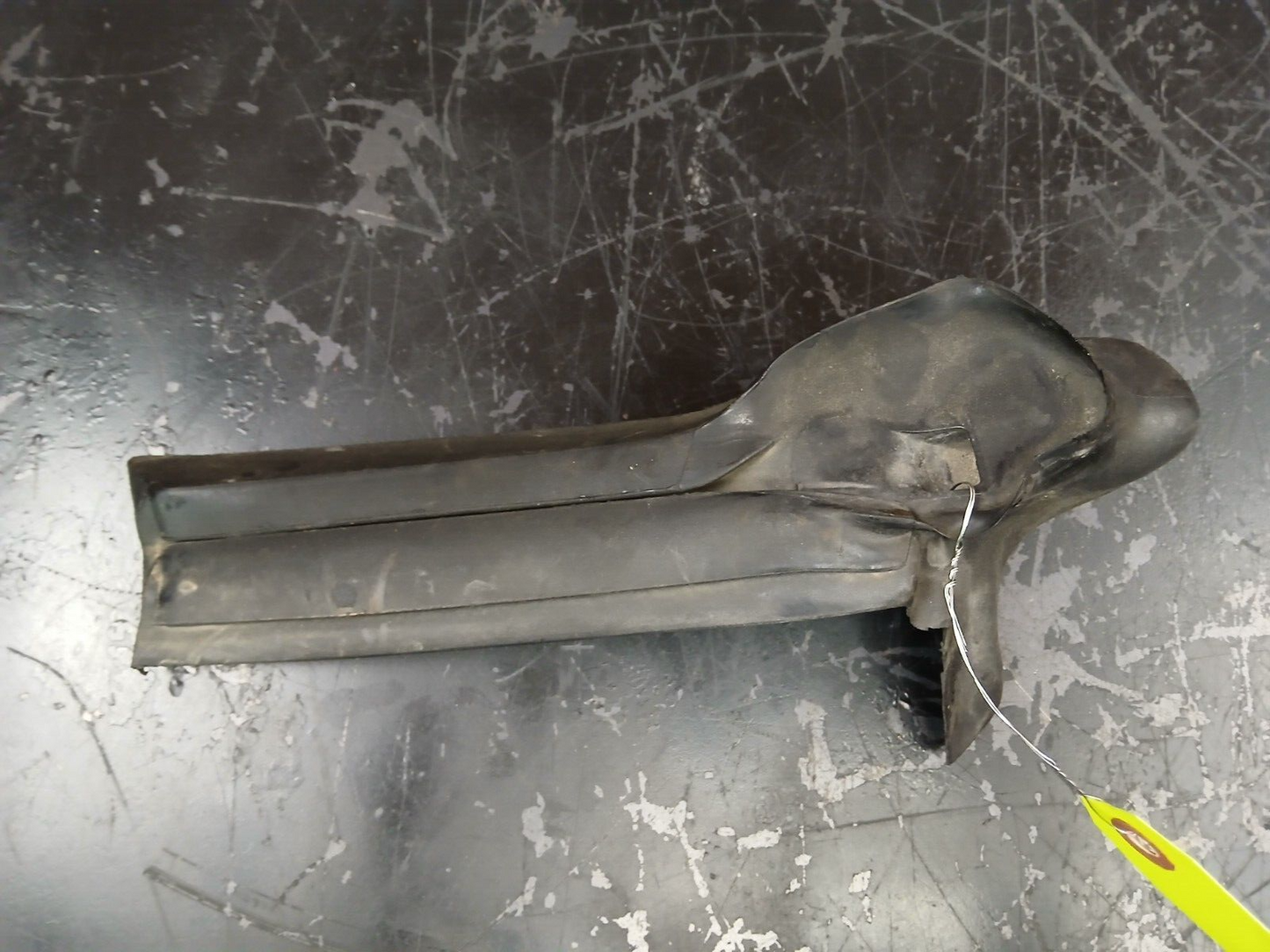 2006-2009 Pontiac Solstice Saturn Sky Passenger RH Weather Strip Seal 15870036