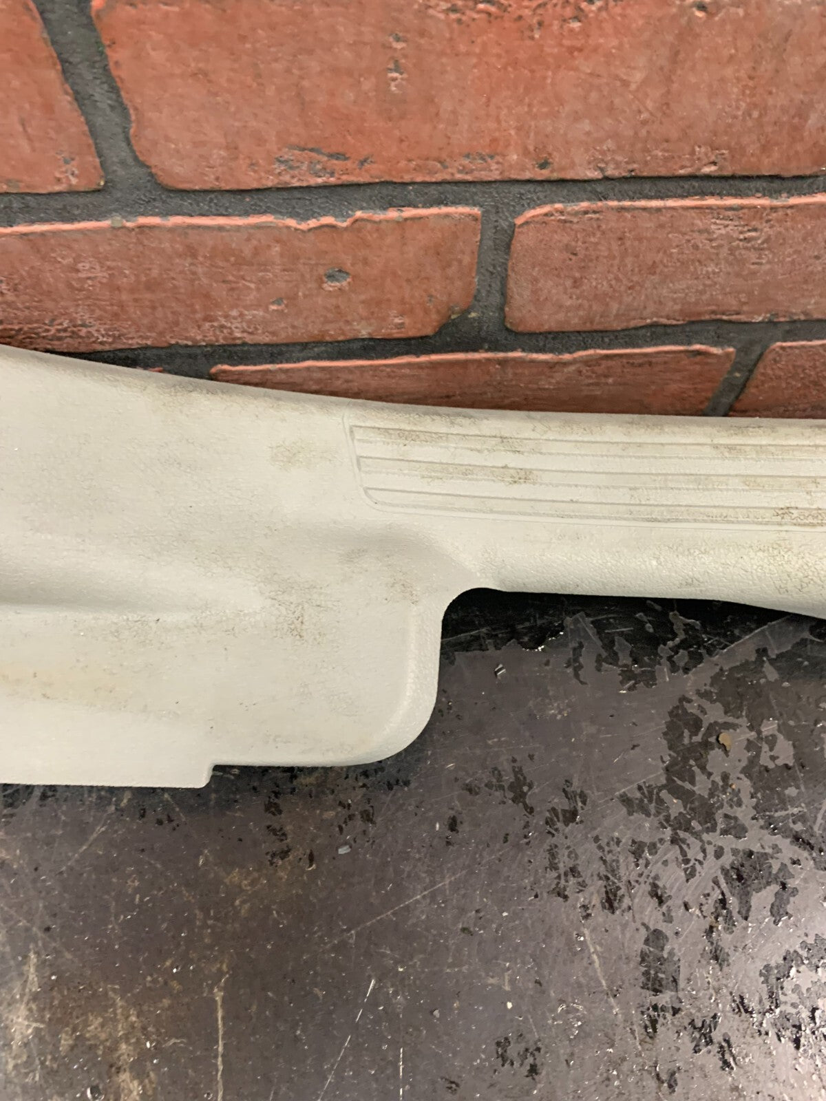 07-08 CHARGER 300 REAR LEFT DRIVER DOOR SILL SCUFF PLATE TRIM COVER 0UM63XDBAF