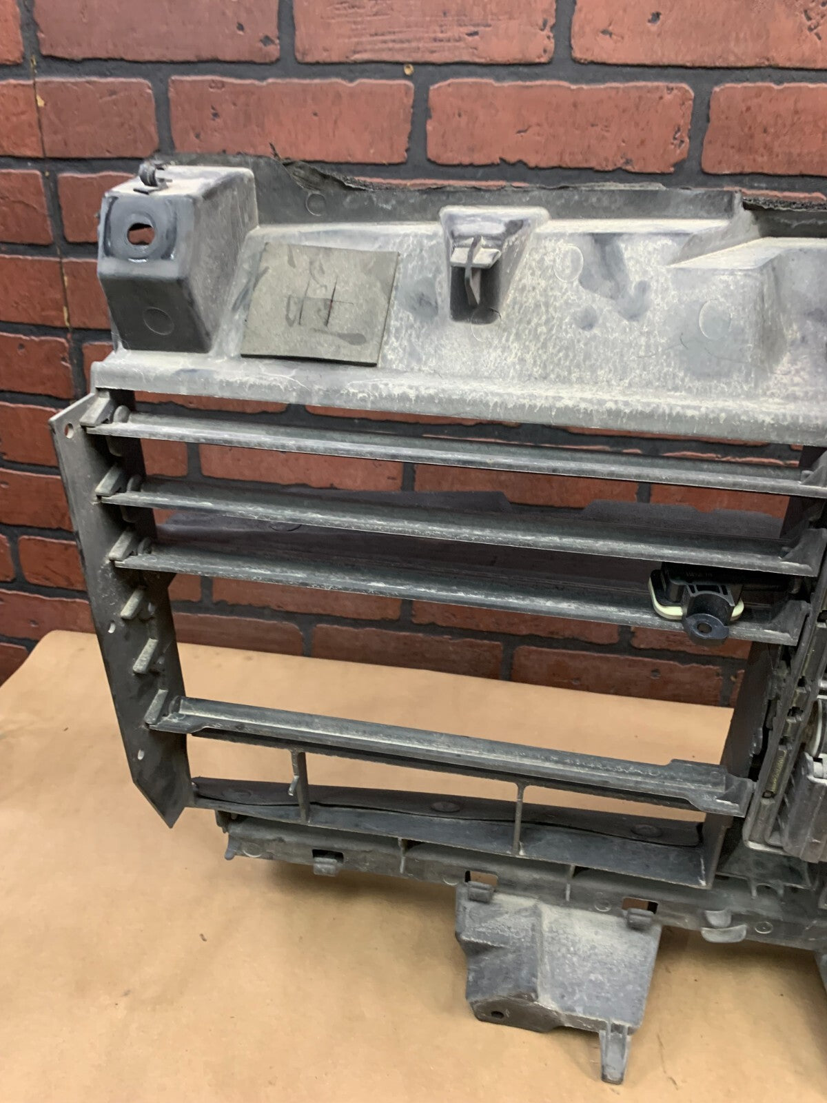 2013-2024 DODGE RAM 1500 ACTIVE RADIATOR AIR SHUTTER GRILL MOTOR ACTUATOR OEM