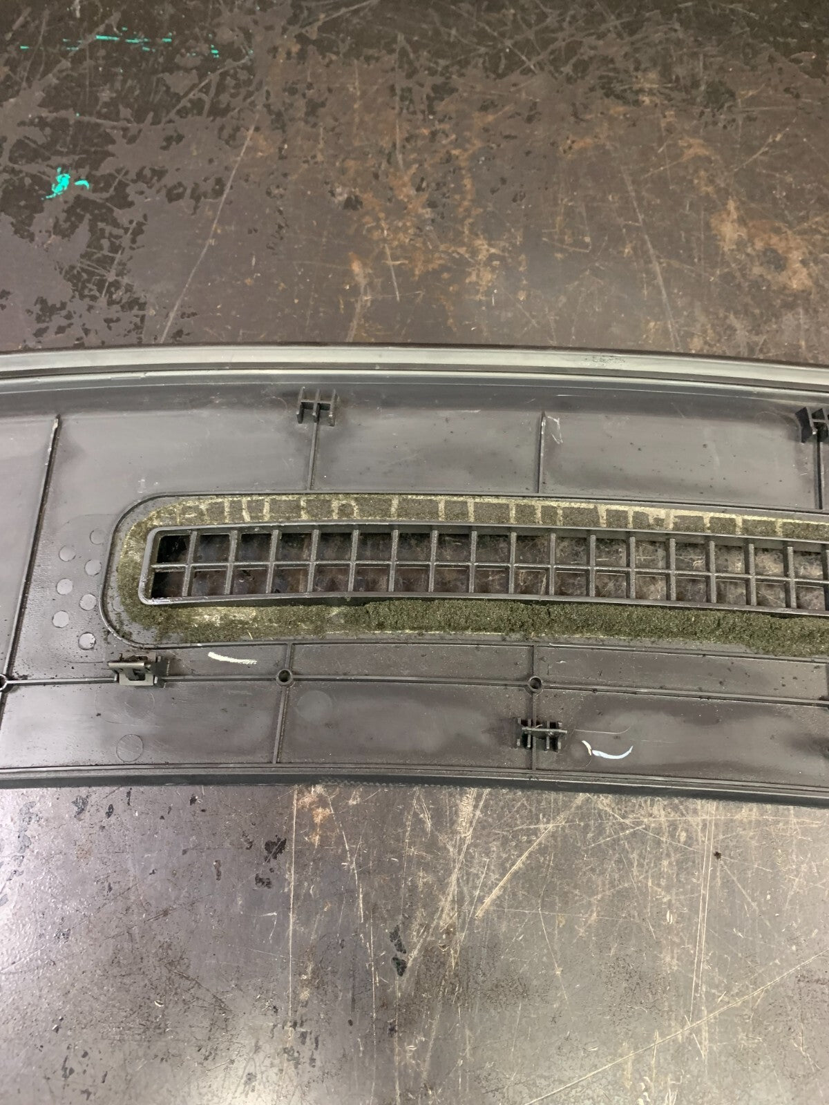 2007-2009 DODGE CALIBER DASH BOARD UPPER DEFROST DEFOGGER PANEL COWL TRIM OEM