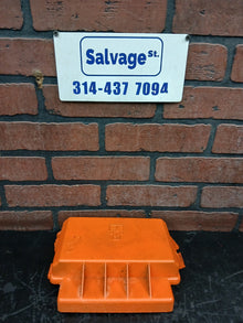 2006-2007 Dodge Charger SRT-8 Hood Fuse Box Lid Cover Orange 16238ac