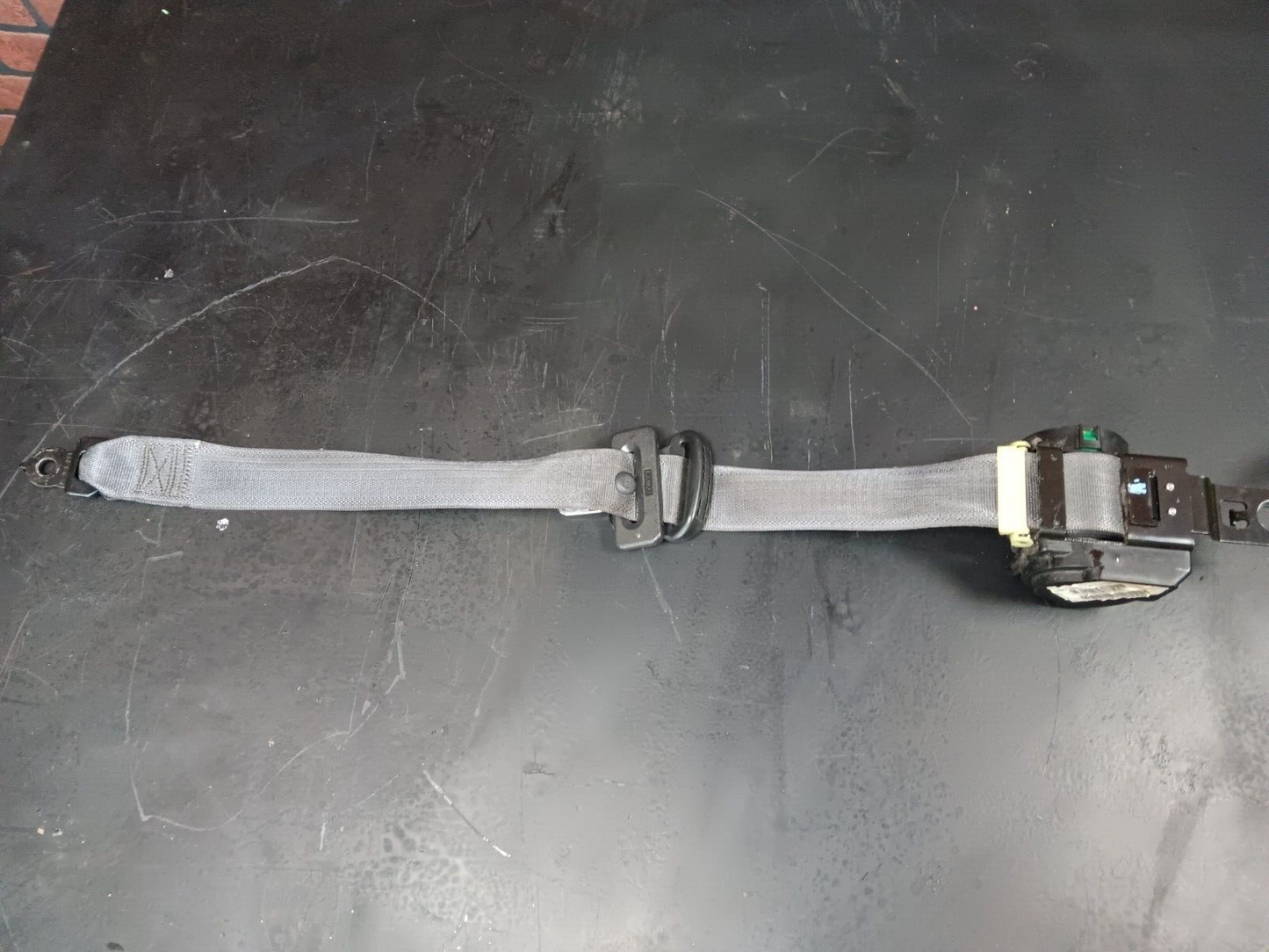 06-10 Jeep Grand Cherokee Commander Front Outer Driver LH Seatbelt 5hq37xdval