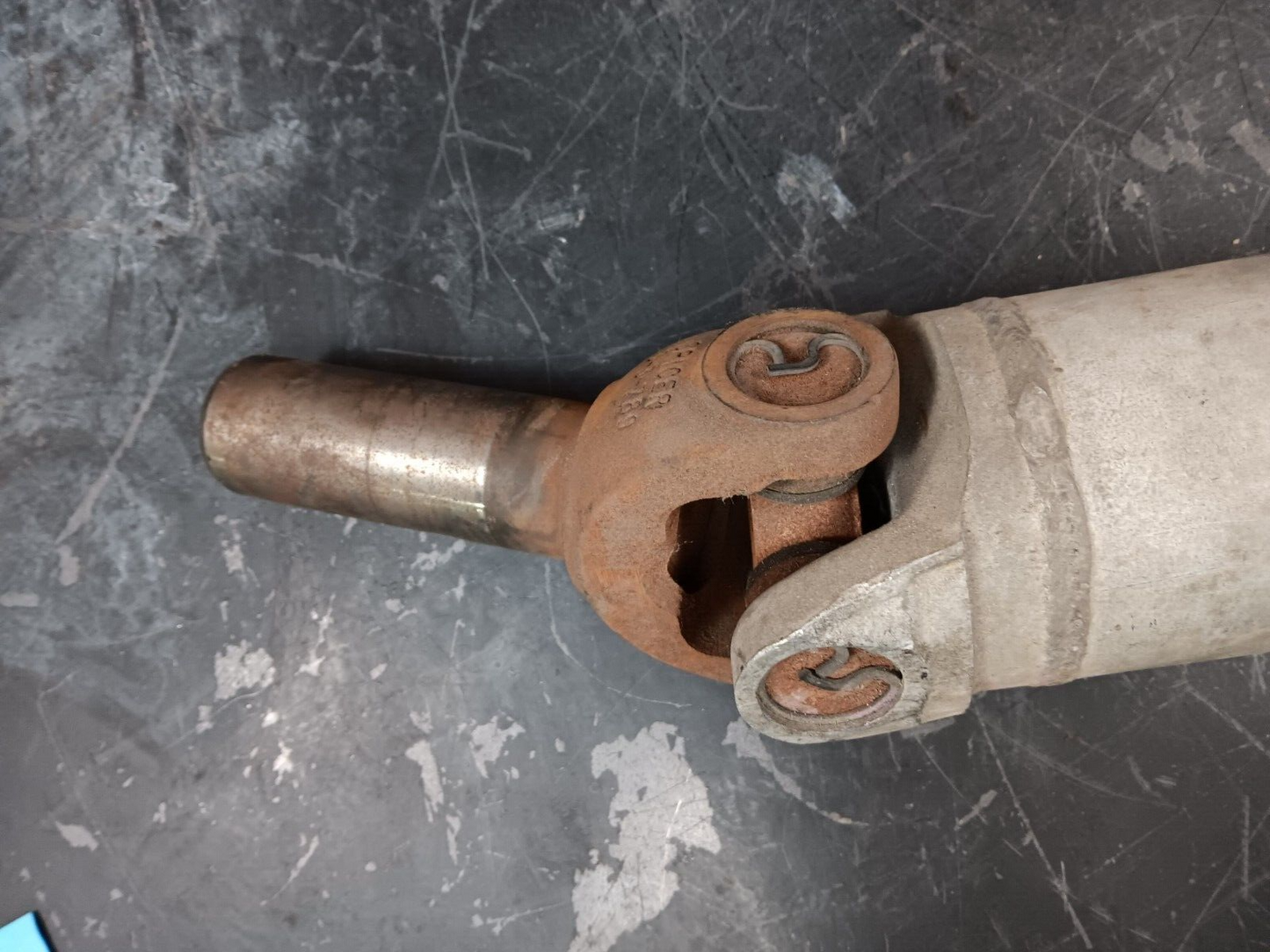 03-06 Gen 3 Dodge Viper SRT-10 Rear Drive Shaft Assembly 05037750aa